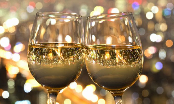 宿泊先やレストランのお届けもできます