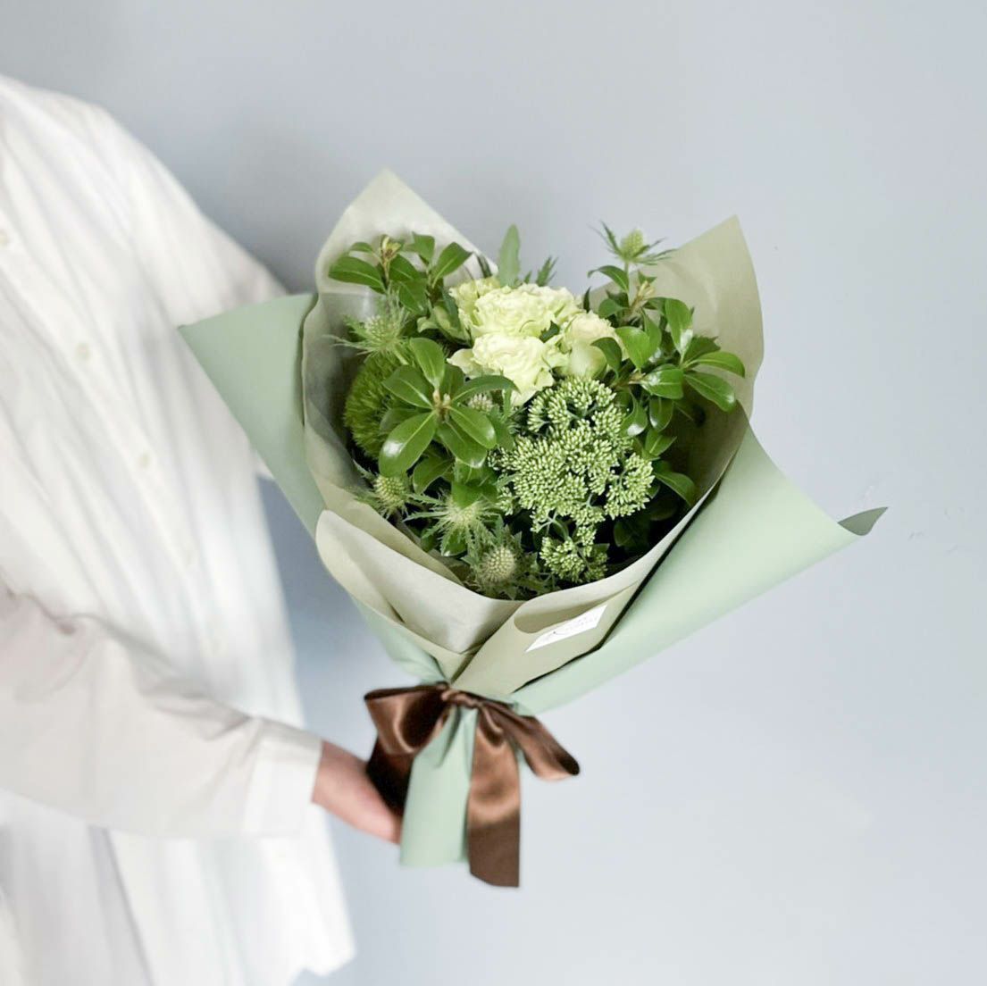 ベーシックギフト花束グリーン | リンクフローリスト | バラの花束や