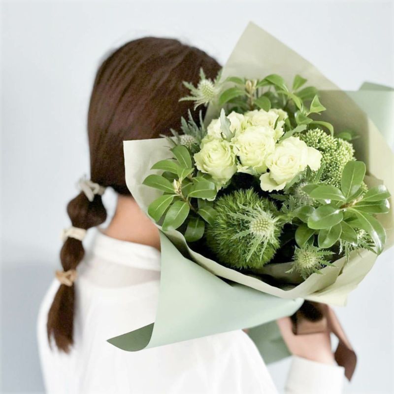ベーシックギフト花束グリーン | リンクフローリスト | バラの花束や